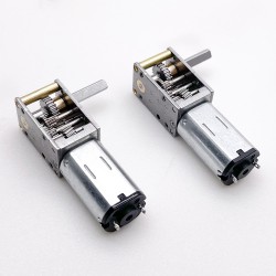 2個 6V/12V ミニDCウォームギアモーター 0.3W 軸径 4mm 90度出力軸ウォームギアボックス付き